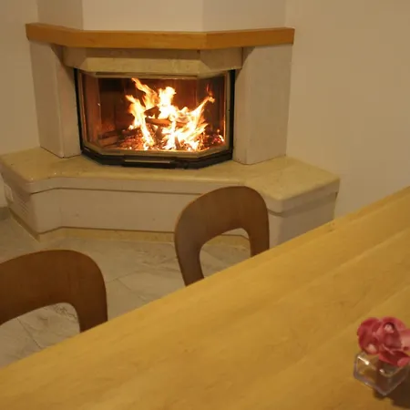 شقة Riverside Rustic Ridge With Balcony - Three Bedroom With Balcony Slap ob Idrijci