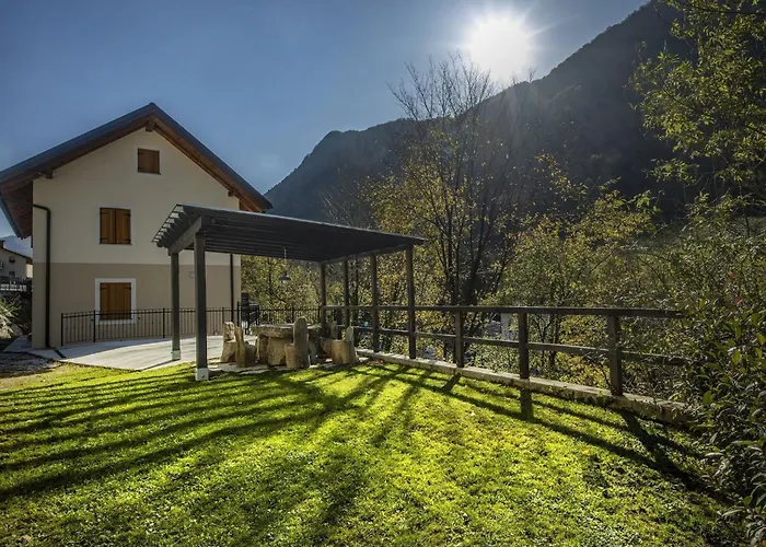 Riverside Rustic Ridge With Balcony - Three Bedroom With Balcony Slap ob Idrijci