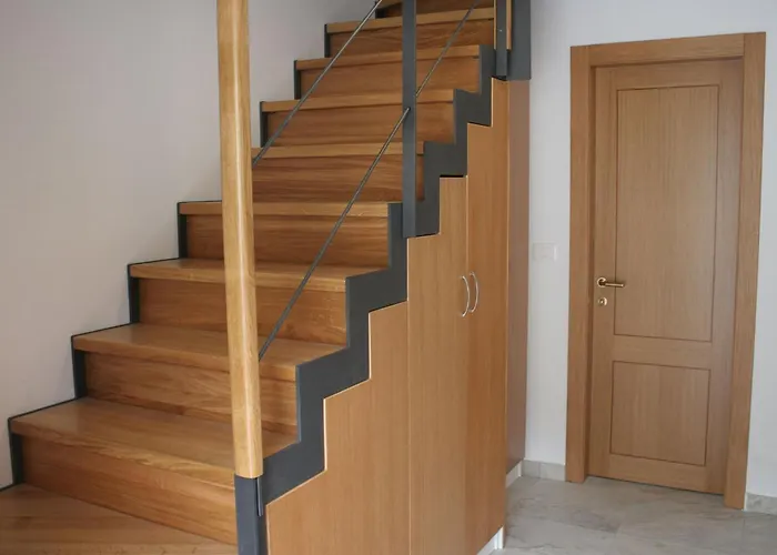 Riverside Rustic Ridge With Balcony - Three Bedroom With Balcony شقة